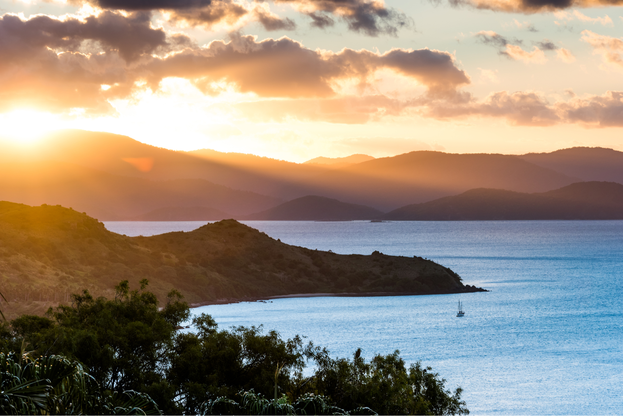 yacht charter Australia, hamilton island