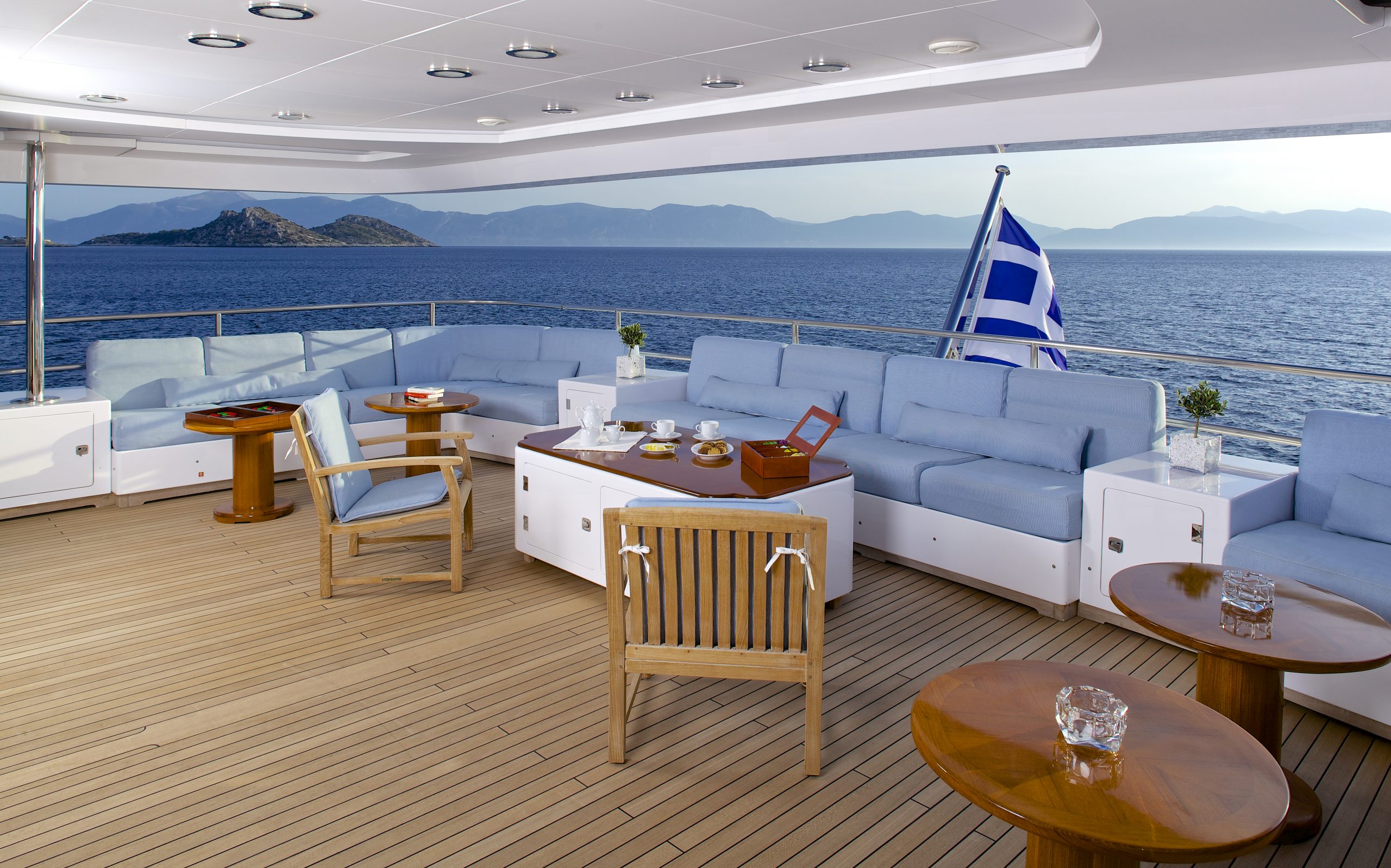 Motor Yacht OCEANOS for Charter with SuperYachtsMonaco