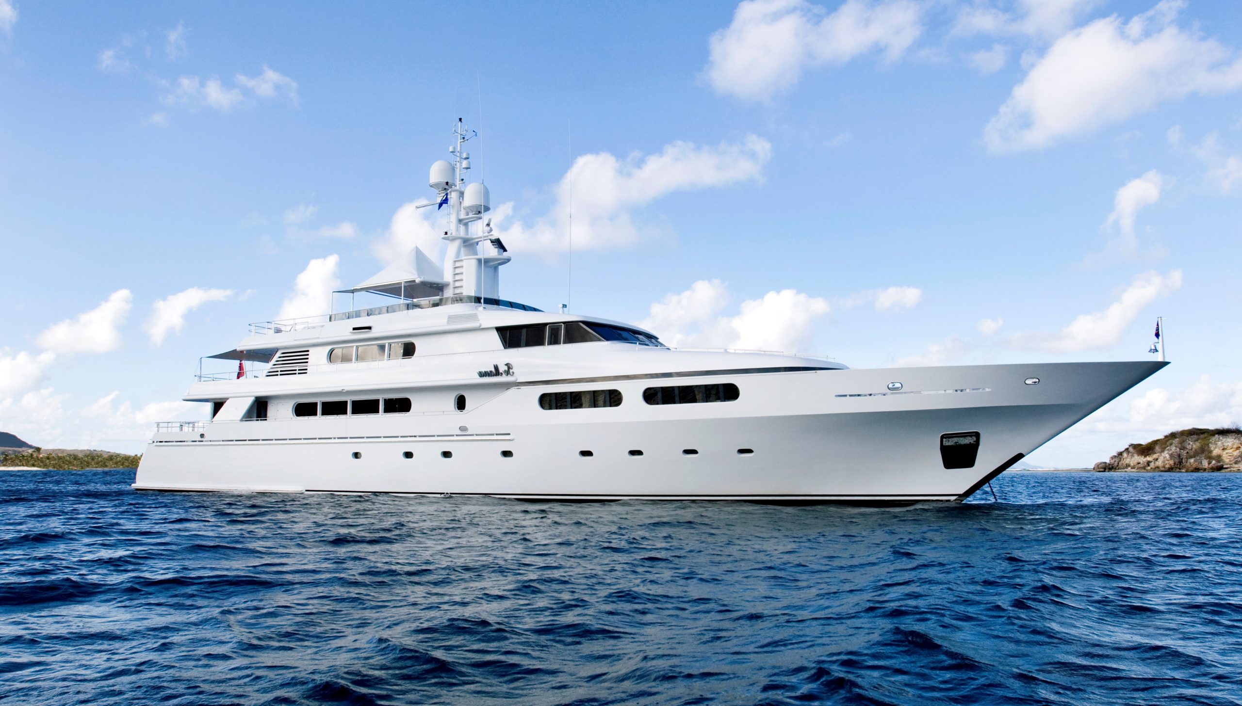 M/Y TE MANU for charter with SuperYachtsMonaco