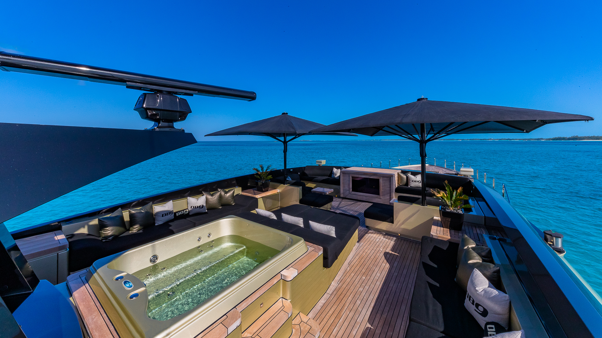 Motor Yacht DB9 for Charter with SuperYachtsMonaco