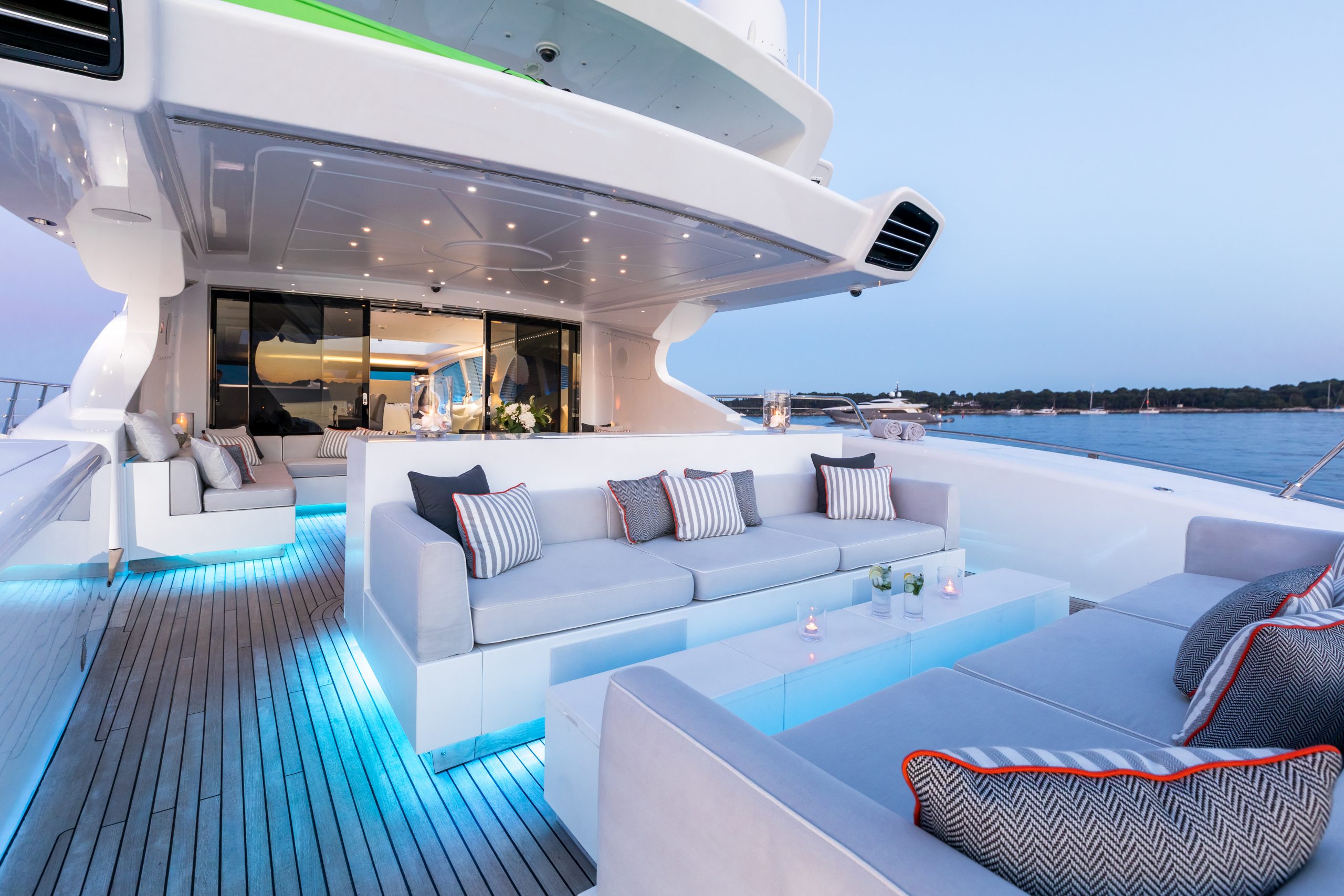 Motor Yacht BEACHOUSE for Charter with SuperYachtsMonaco