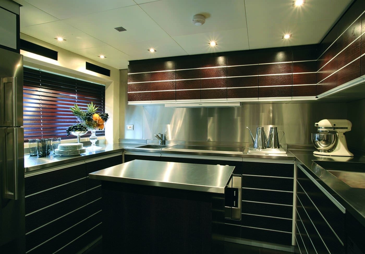 Motor Yacht ANNAMIA for Charter with SuperYachtsMonaco