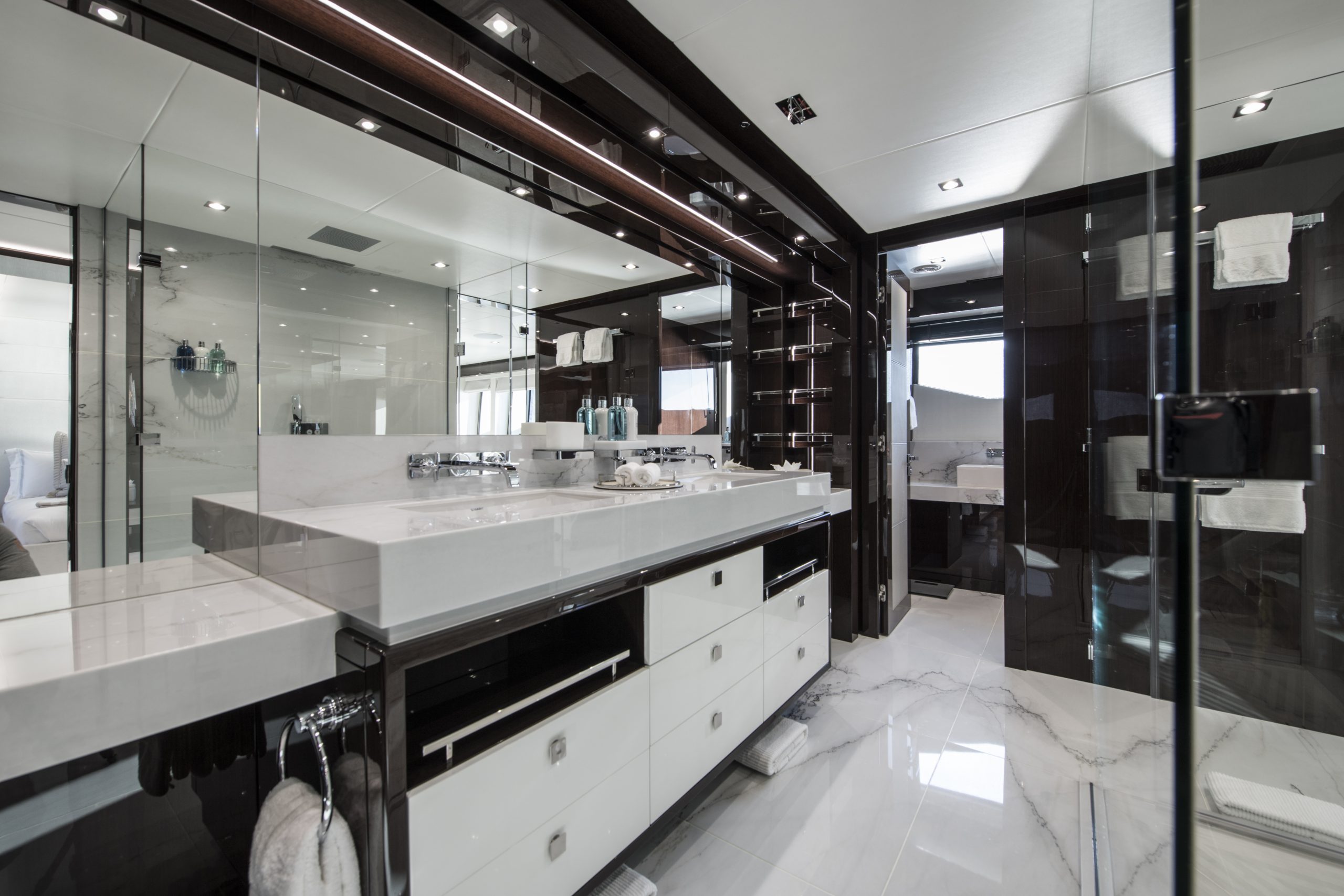 Motor Yacht BERCO VOYAGER for Charter with SuperYachtsMonaco