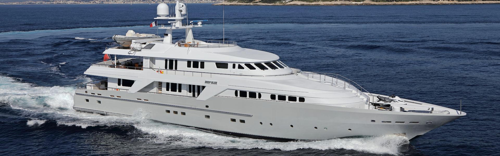 yacht for charter deep blue ii