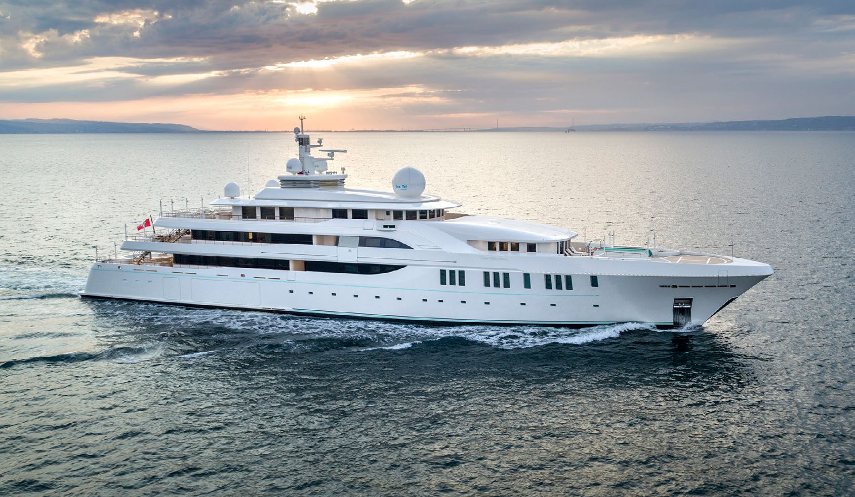 M/Y ELEMENTS for Charter with SuperYachtsMonaco