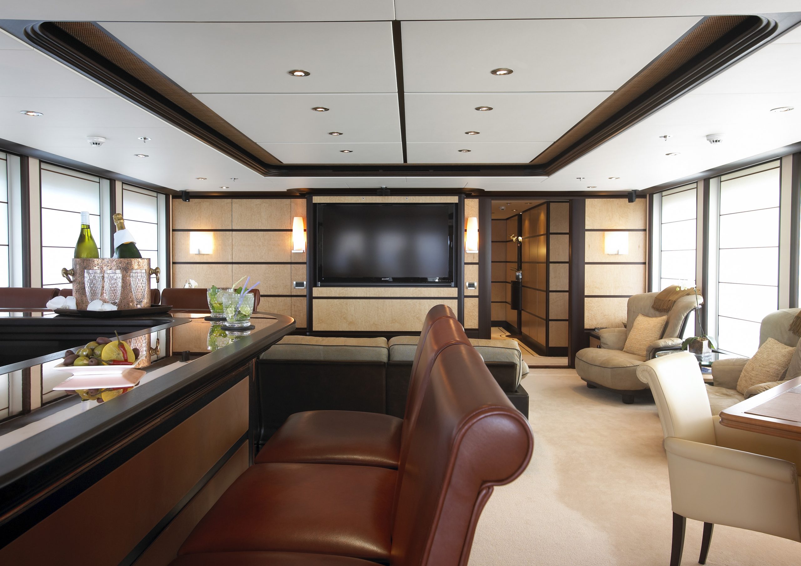 M/Y HARLE for Charter with SuperYachtsMonaco