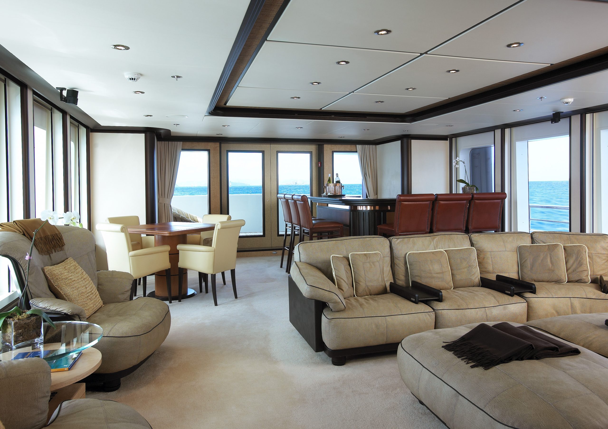 M/Y HARLE for Charter with SuperYachtsMonaco