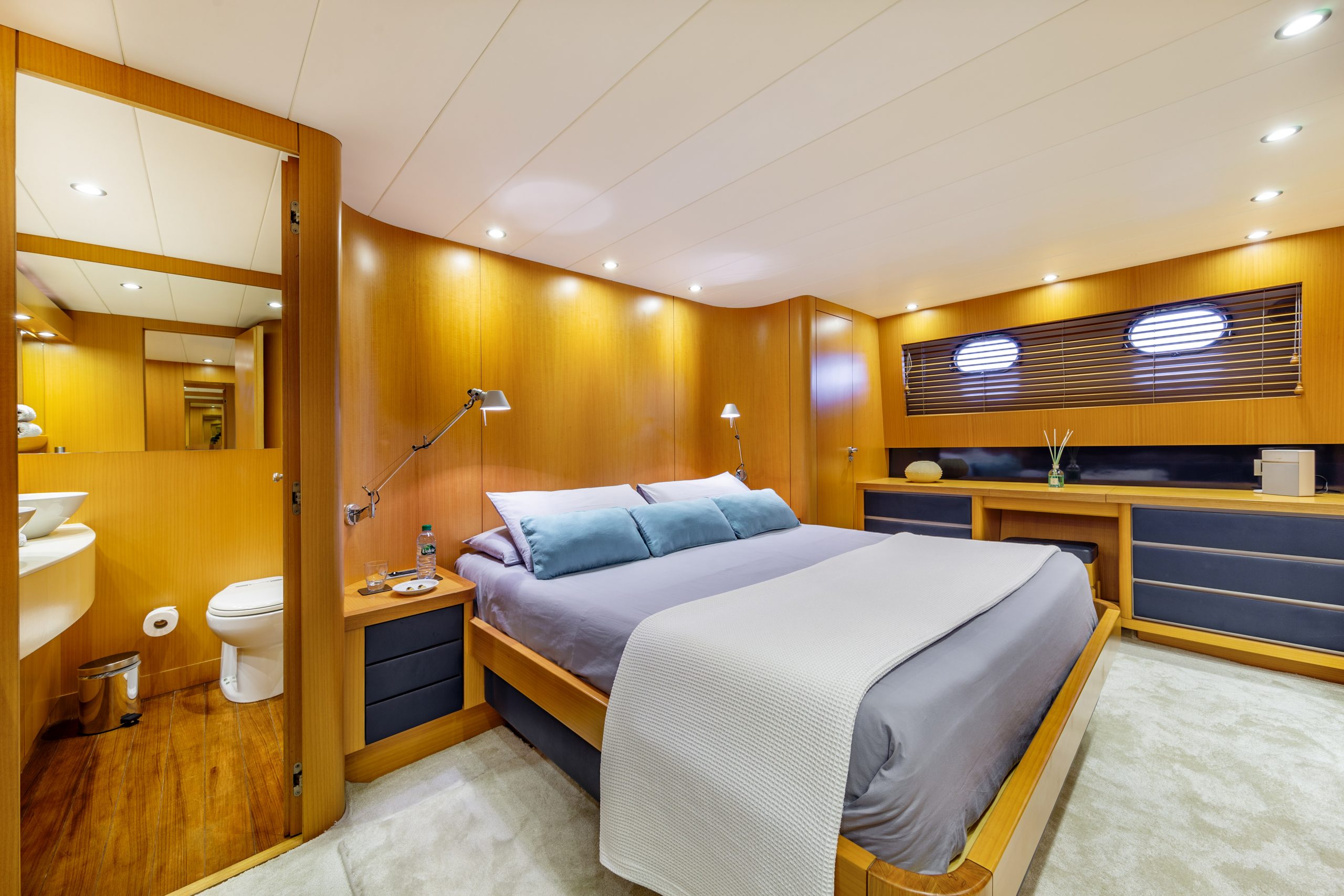 Motor Yacht MINOU for Charter with SuperYachtsMonaco