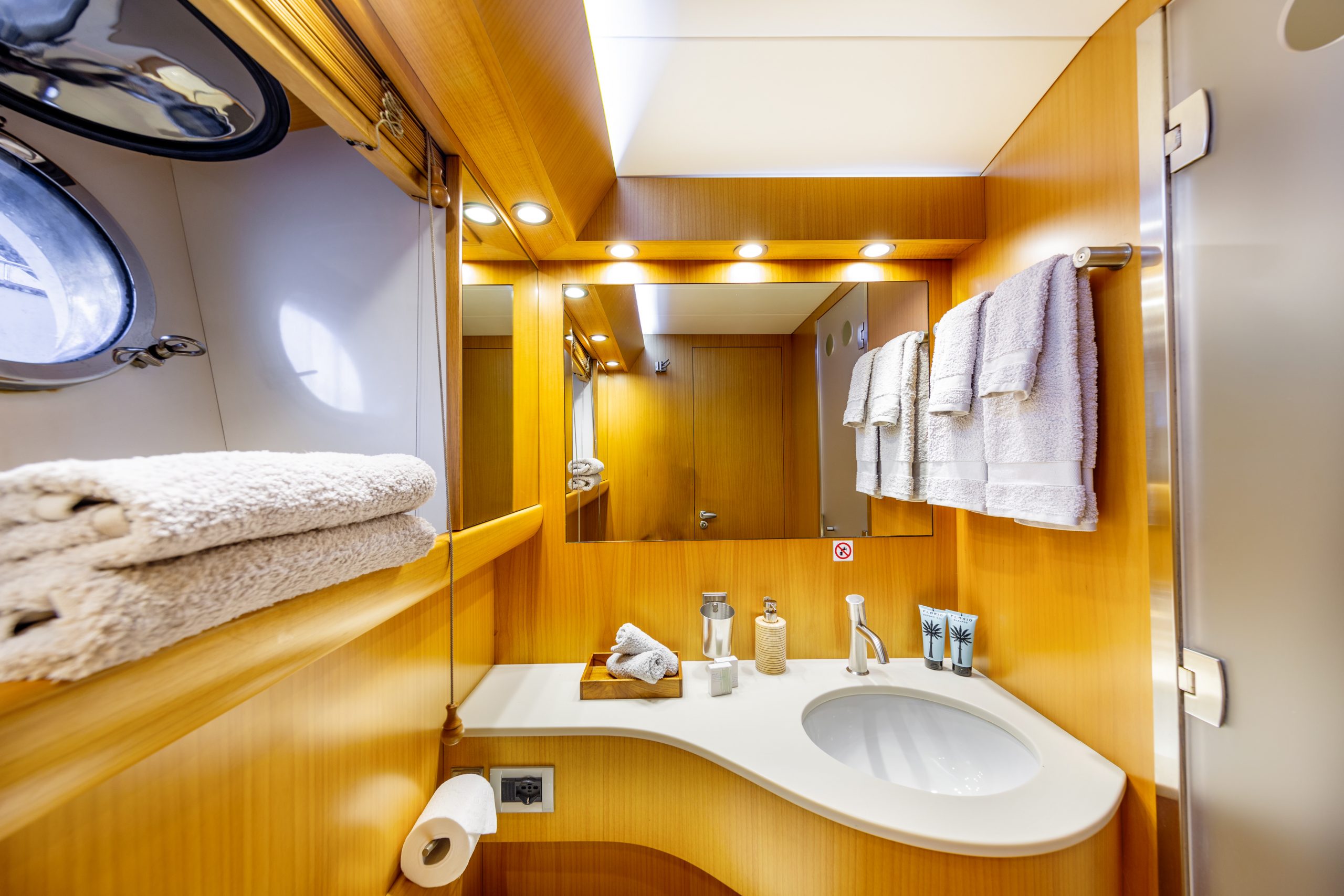 Motor Yacht MINOU for Charter with SuperYachtsMonaco