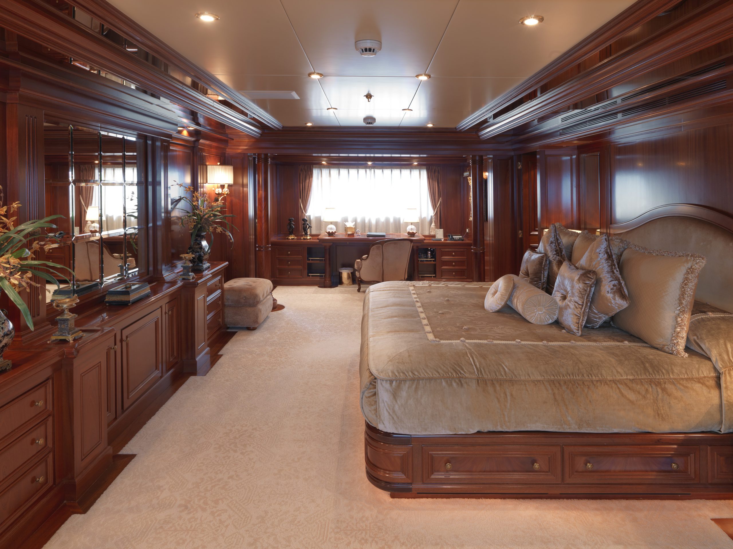 M/Y APOGEE for Charter with SuperYachtsMonaco