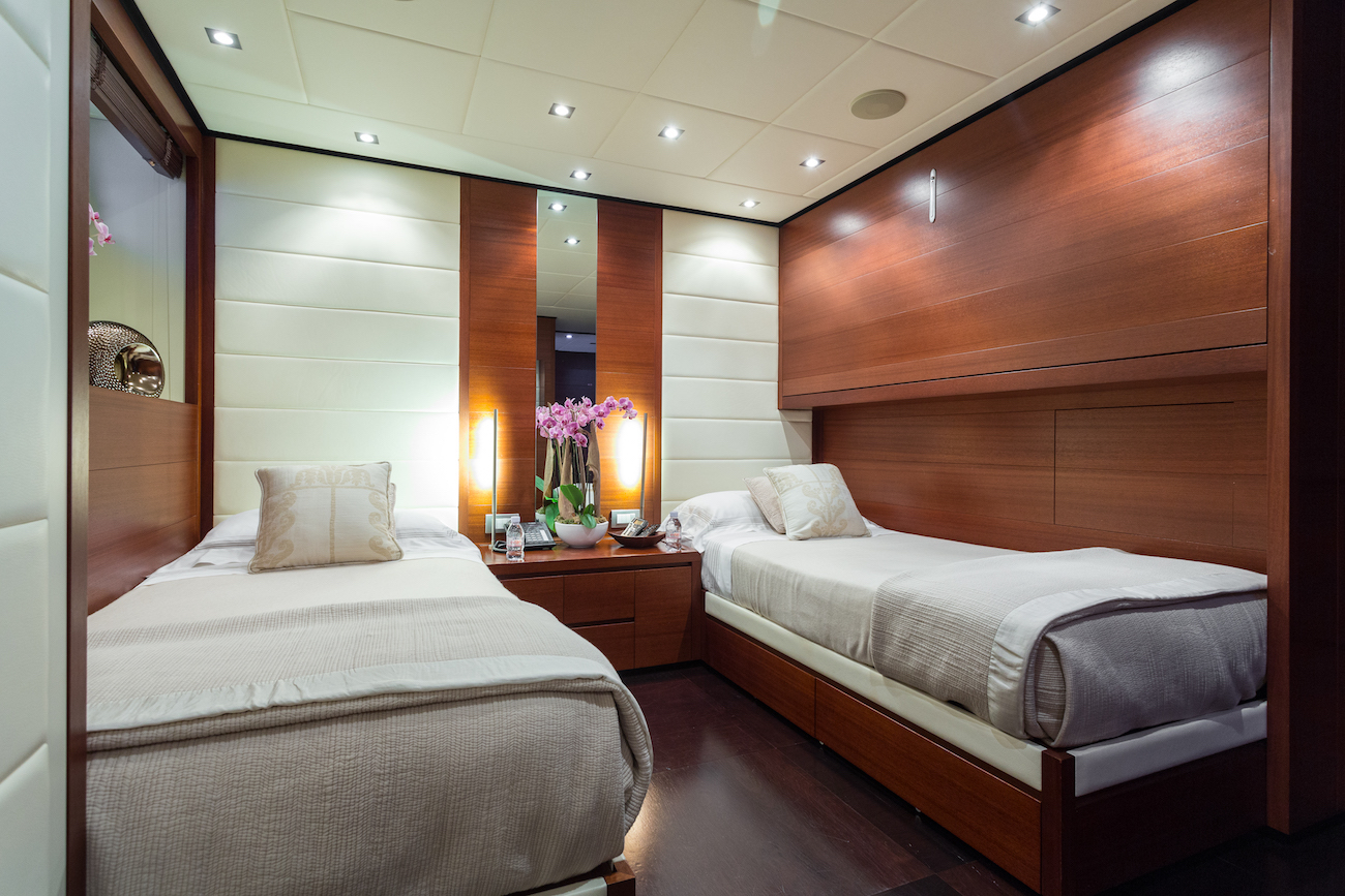 Motor Yacht ANNAMIA for Charter with SuperYachtsMonaco