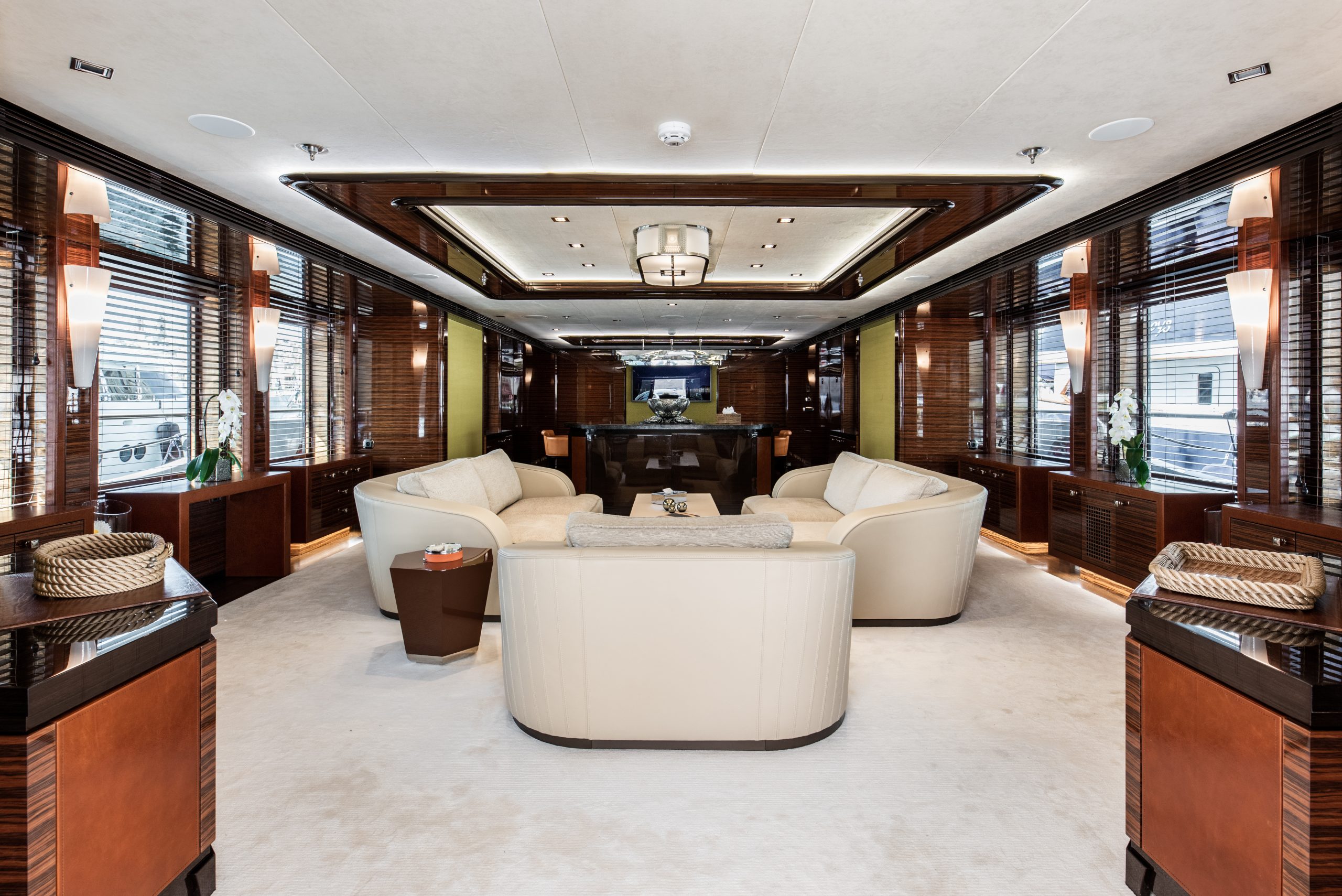 Motor Yacht AMADEUS 1 for Charter with SuperYachtsMonaco