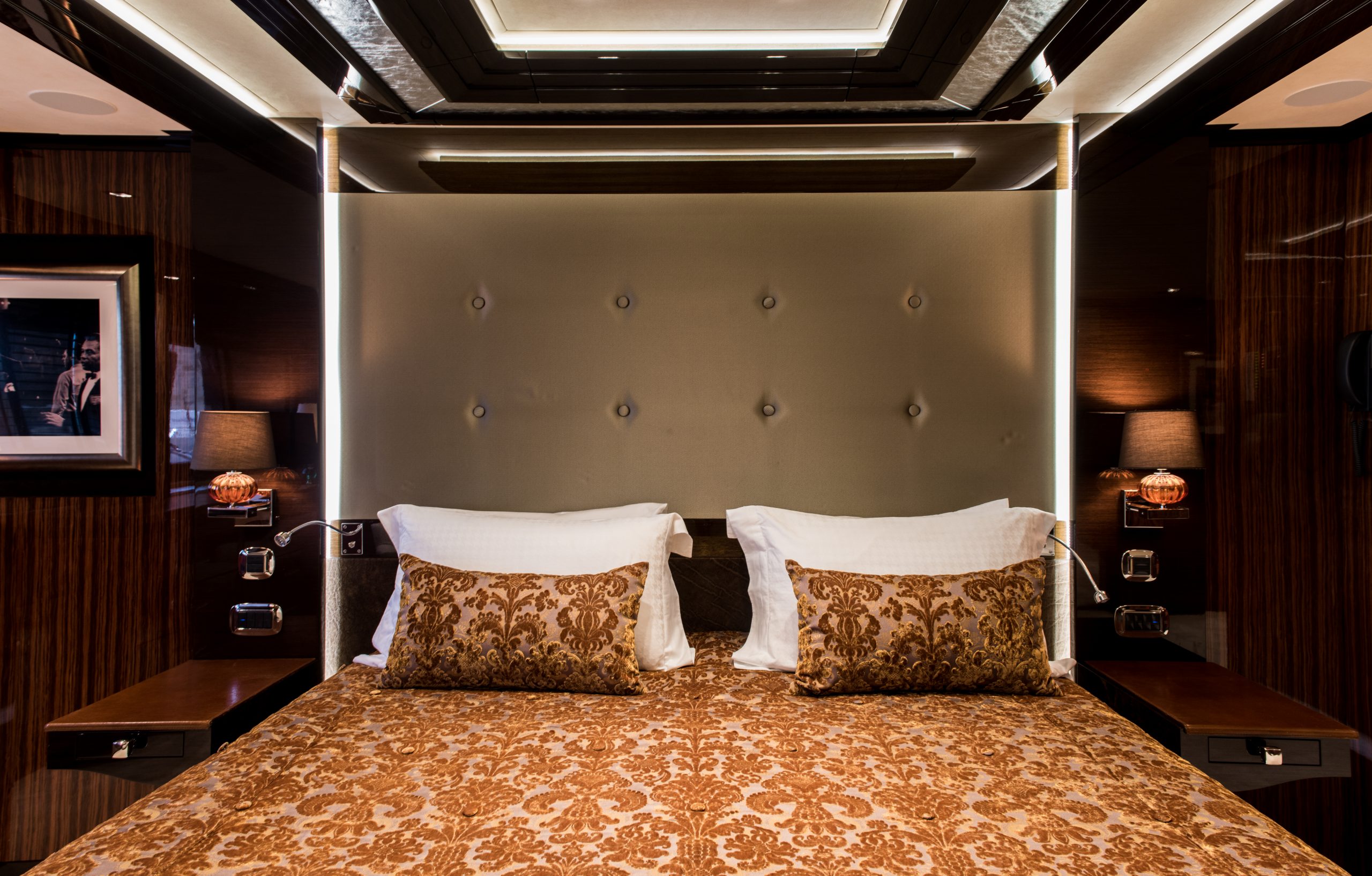 Motor Yacht AMADEUS 1 for Charter with SuperYachtsMonaco