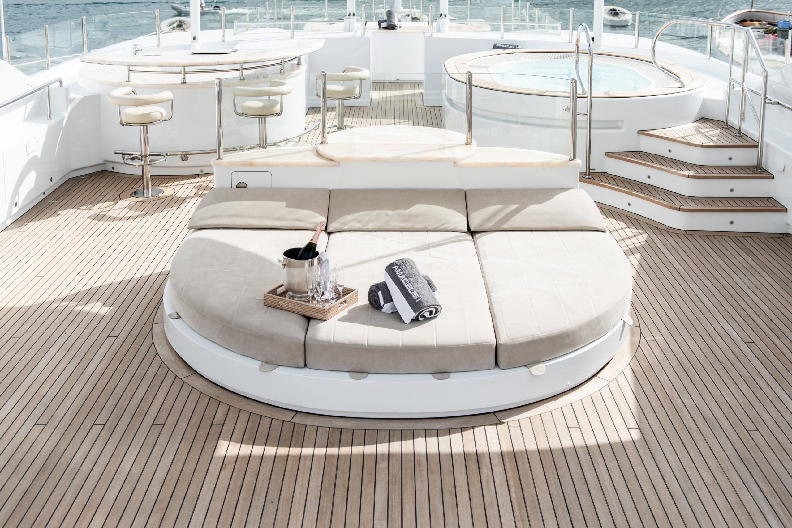 Motor Yacht AMADEUS 1 for Charter with SuperYachtsMonaco