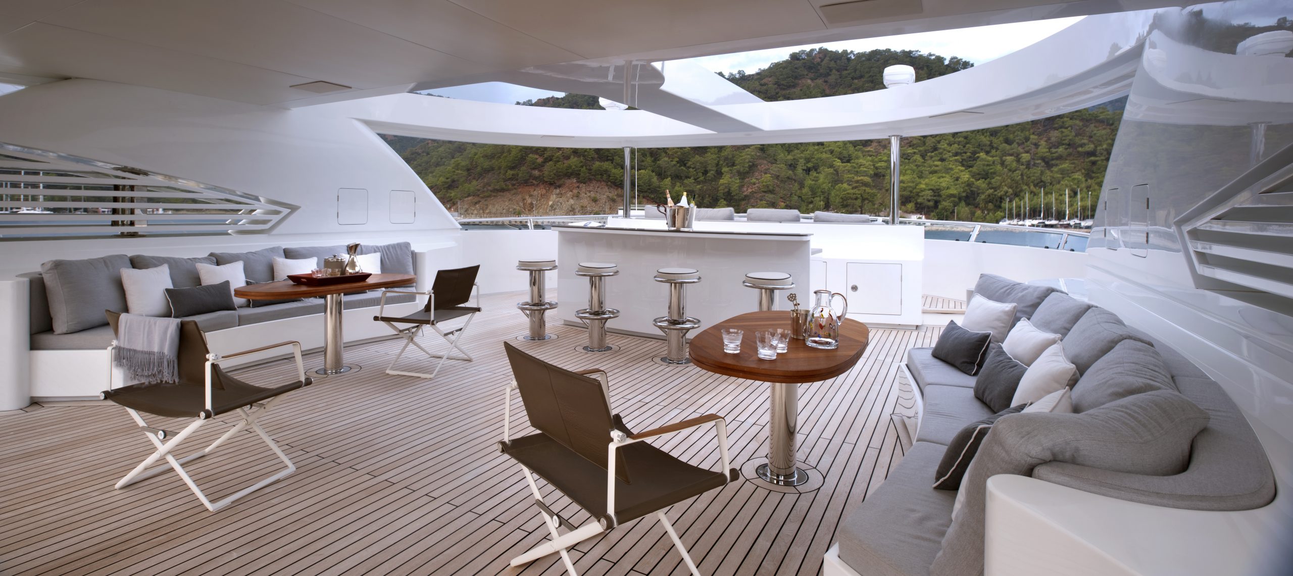 Motor Yacht ORIENT STAR for Charter with SuperYachtsMonaco