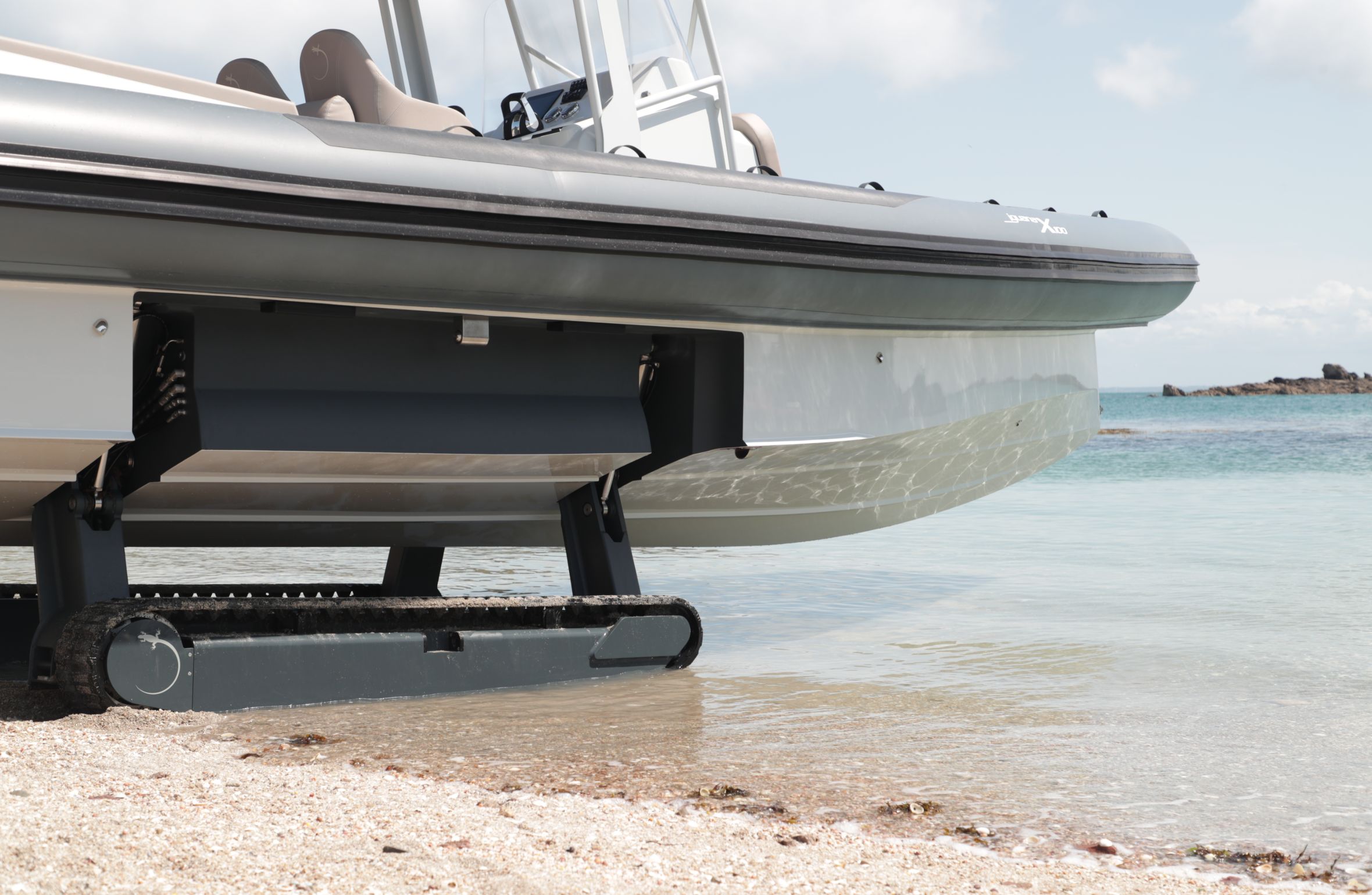 Yacht IGUANA X100 for Sale with SuperYachtsMonaco