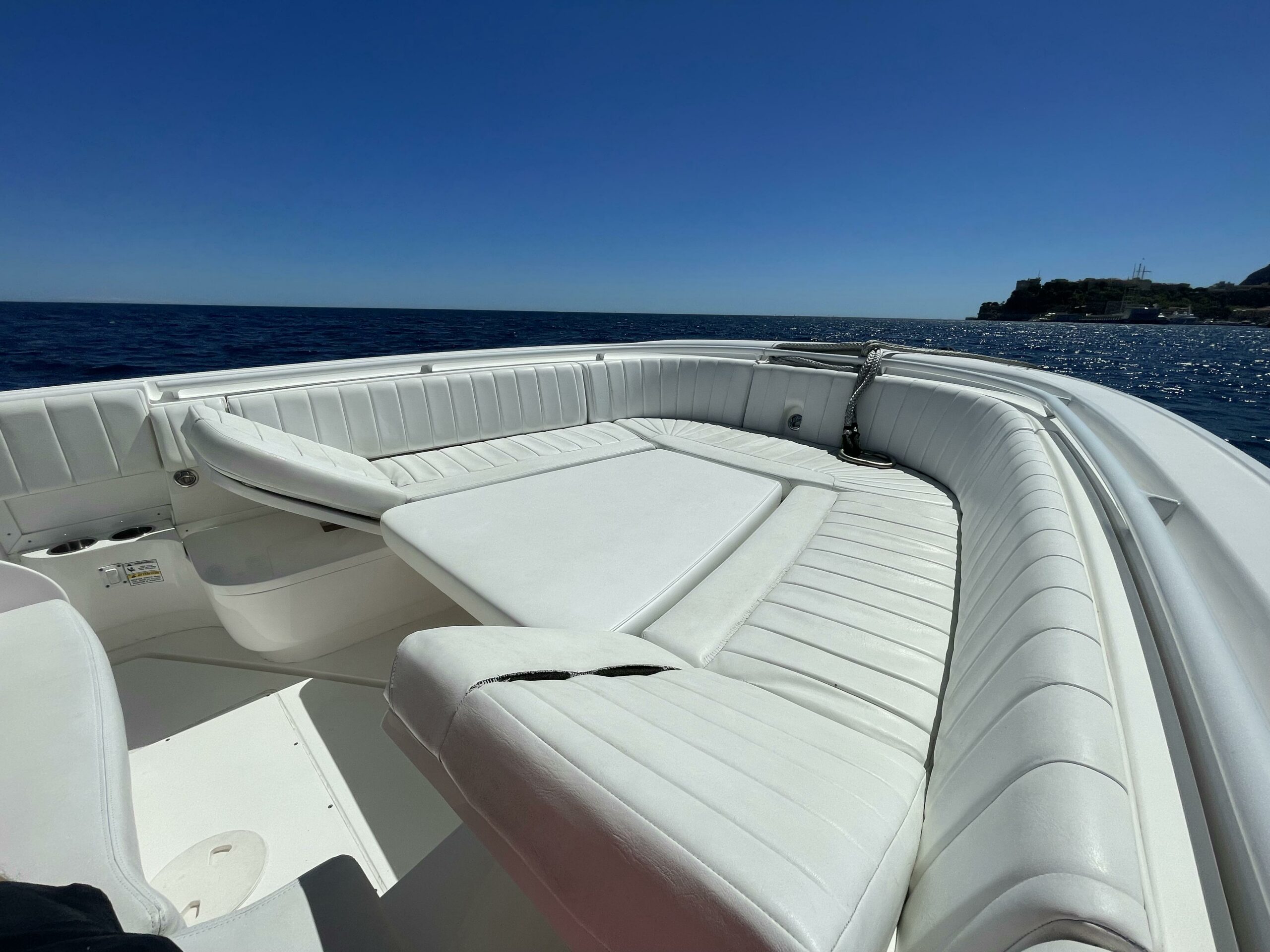 Yacht INTREPID 327 for Sale with SuperYachtsMonaco