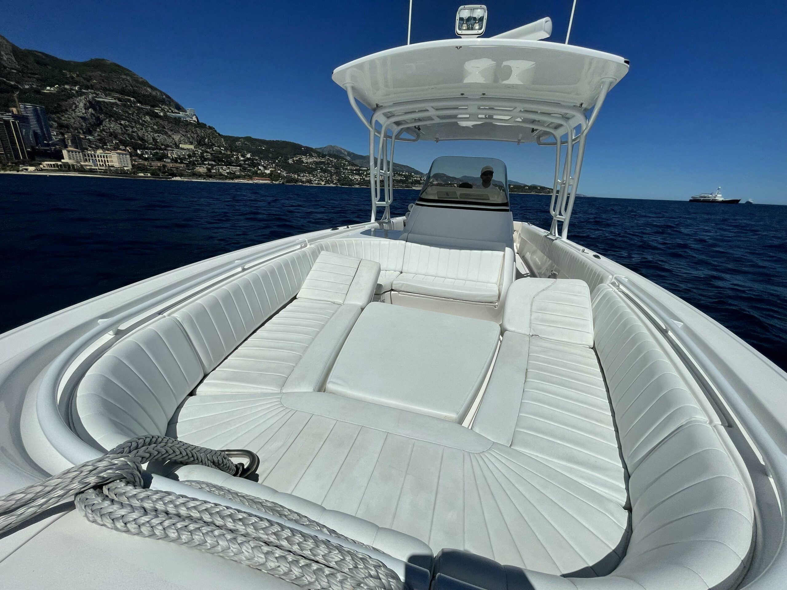 Yacht INTREPID 327 for Sale with SuperYachtsMonaco