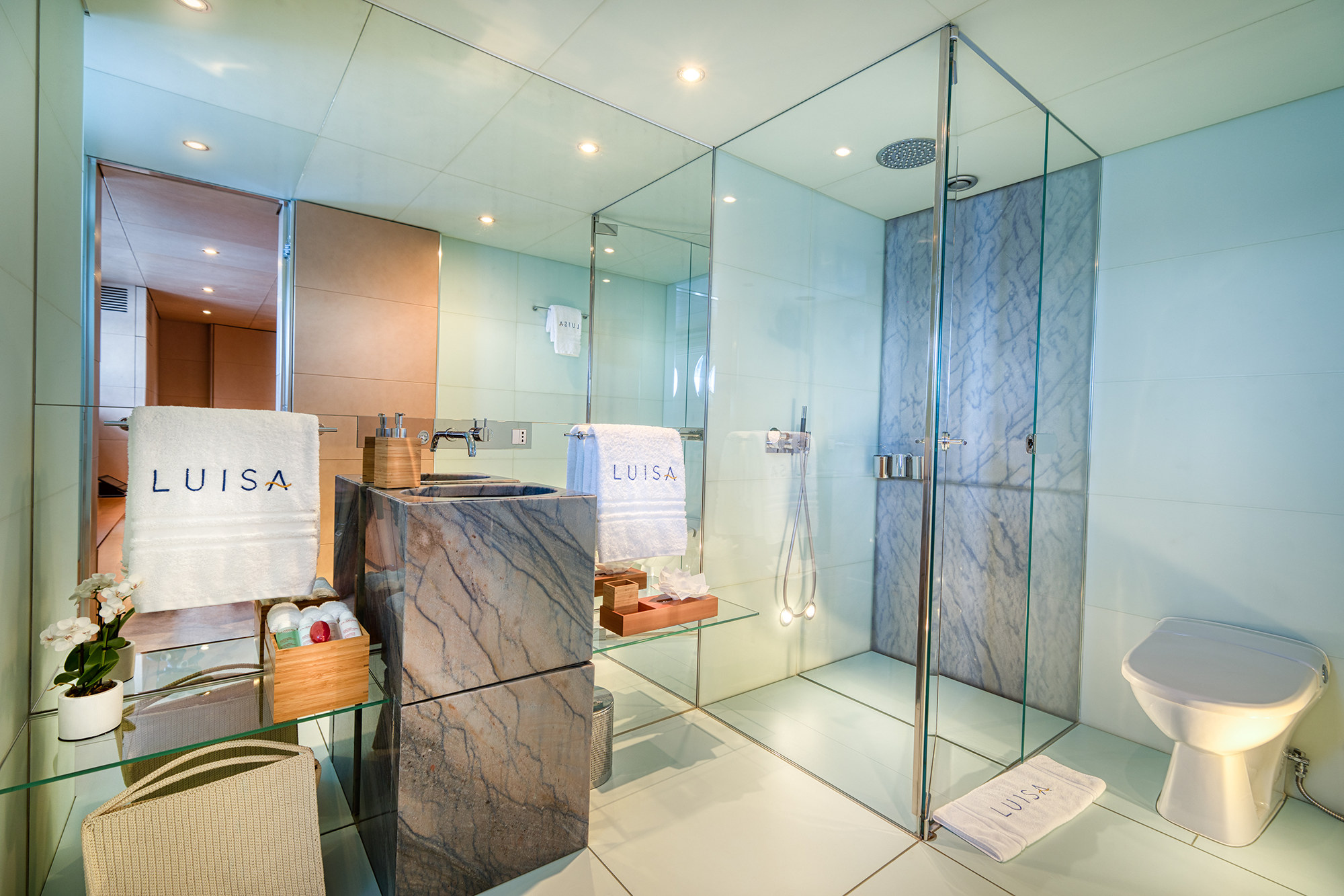 Motor Yacht LUISA for Charter with SuperYachtsMonaco